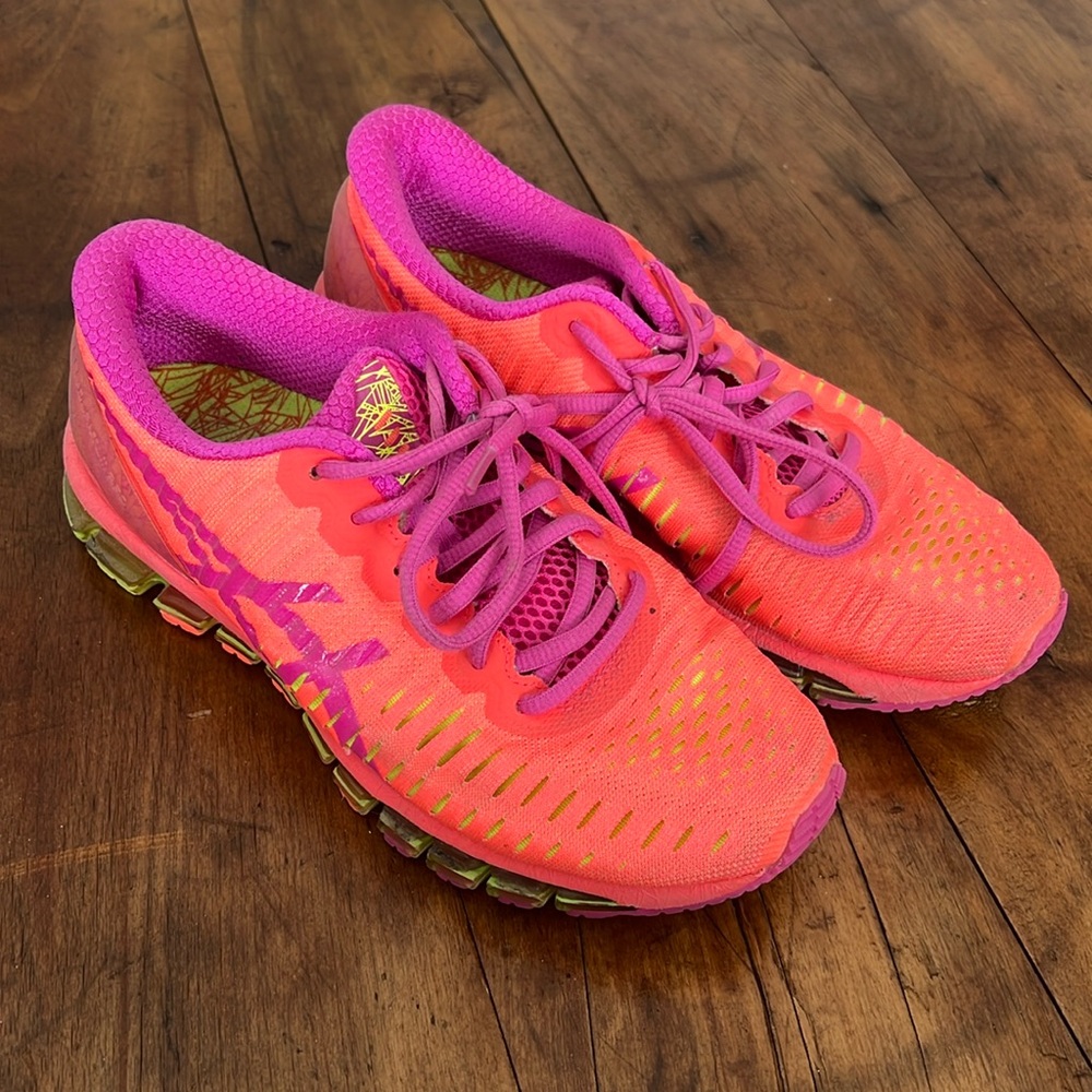 Women’s Asics 7